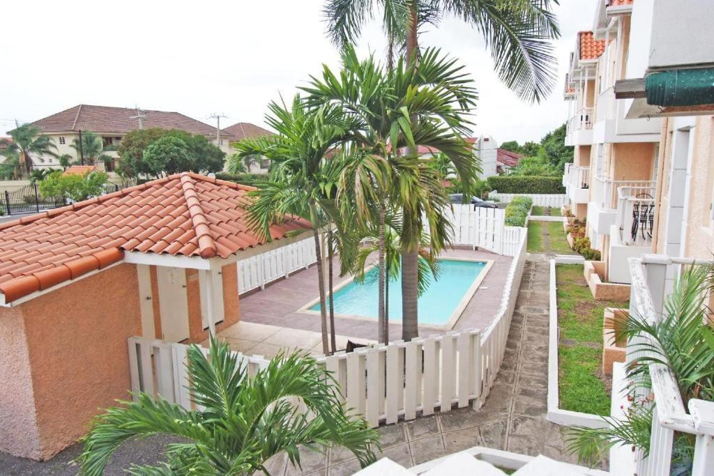 Finest Accommodation Marley Manor Apt # 513 Ground Floor 6 Marley Rd Kgn 6 Kingston Buitenkant foto