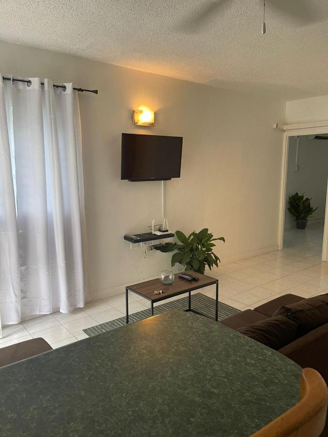 Finest Accommodation Marley Manor Apt # 513 Ground Floor 6 Marley Rd Kgn 6 Kingston Buitenkant foto